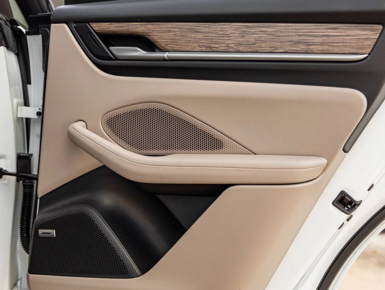 2025 Porsche Macan Electric Macan 4S Electric