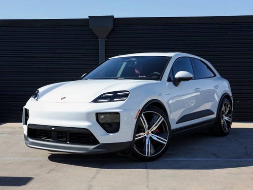 2025 Porsche Macan 4S Electric