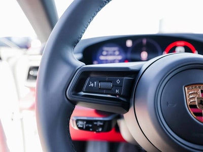 2025 Porsche Macan 4S Electric