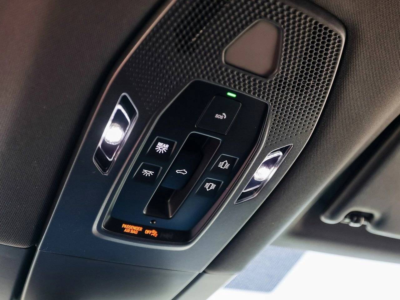 2025 Porsche Macan 4S Electric