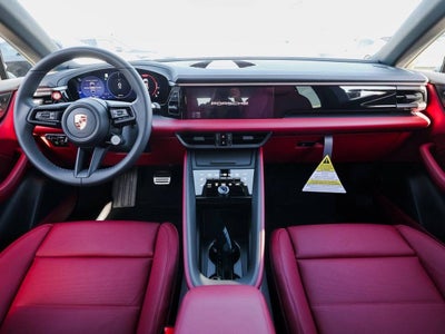 2025 Porsche Macan 4S Electric