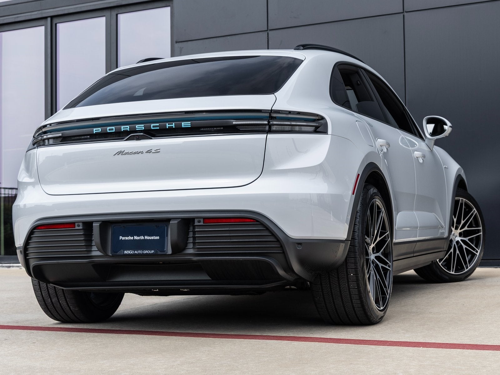 2025 Porsche Macan Electric Macan 4S Electric