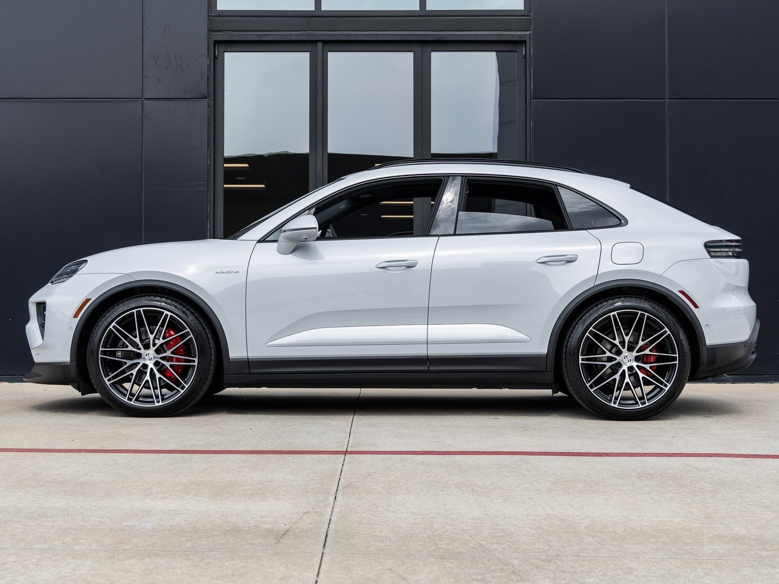 2025 Porsche Macan Electric Macan 4S Electric