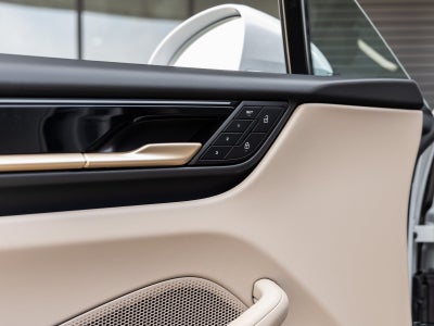 2025 Porsche Macan Electric Macan 4S Electric