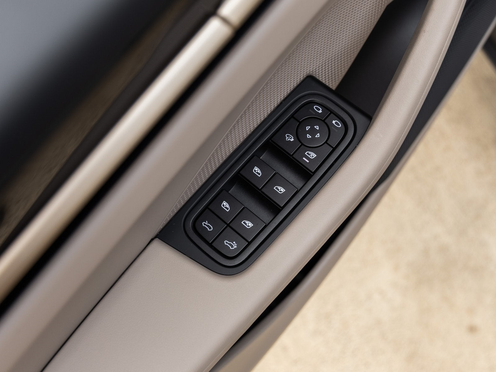 2025 Porsche Macan Electric Macan 4S Electric