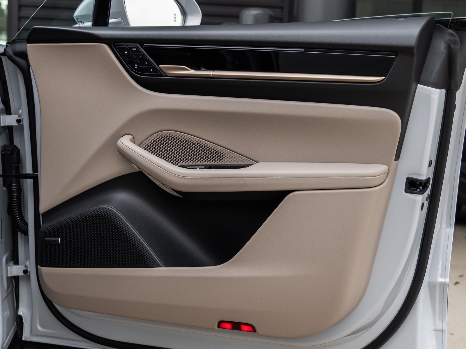 2025 Porsche Macan Electric Macan 4S Electric