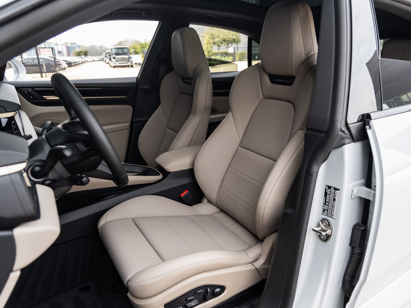 2025 Porsche Macan Electric Macan 4S Electric