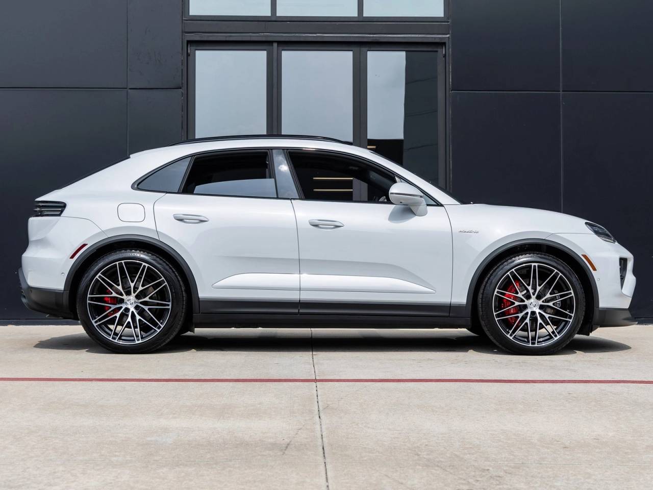 2025 Porsche Macan Electric Macan 4S Electric