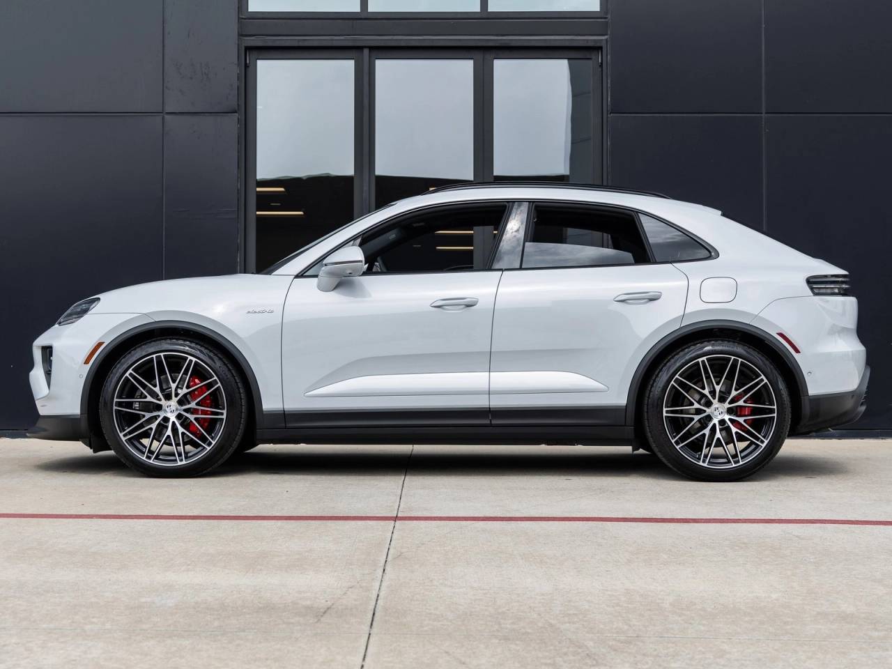 2025 Porsche Macan Electric Macan 4S Electric