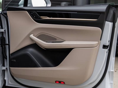 2025 Porsche Macan Electric Macan 4S Electric