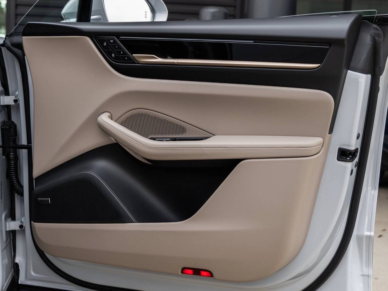 2025 Porsche Macan Electric Macan 4S Electric