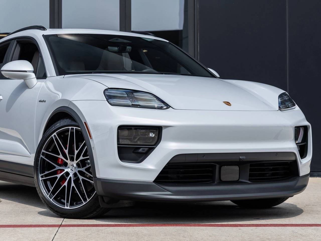 2025 Porsche Macan Electric Macan 4S Electric