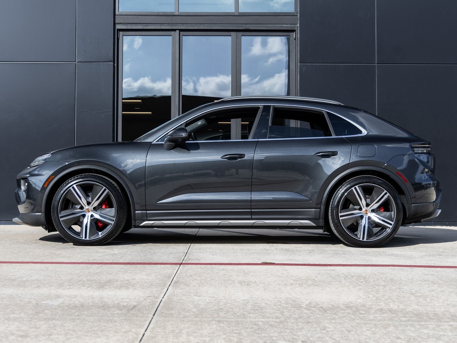 2025 Porsche Macan Electric Macan 4S Electric