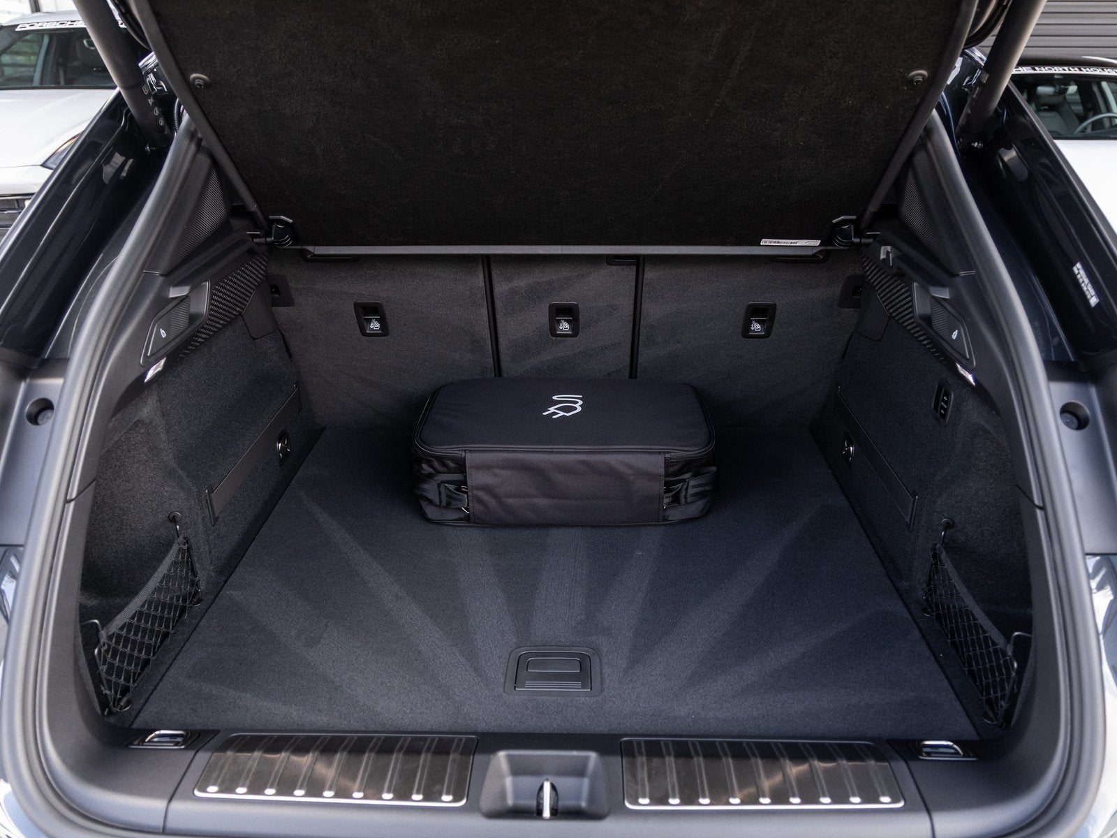 2025 Porsche Macan Electric Macan 4S Electric