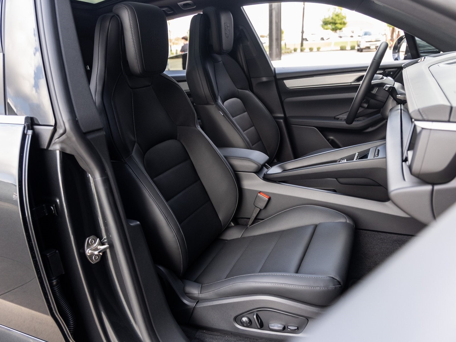 2025 Porsche Macan Electric Macan 4S Electric