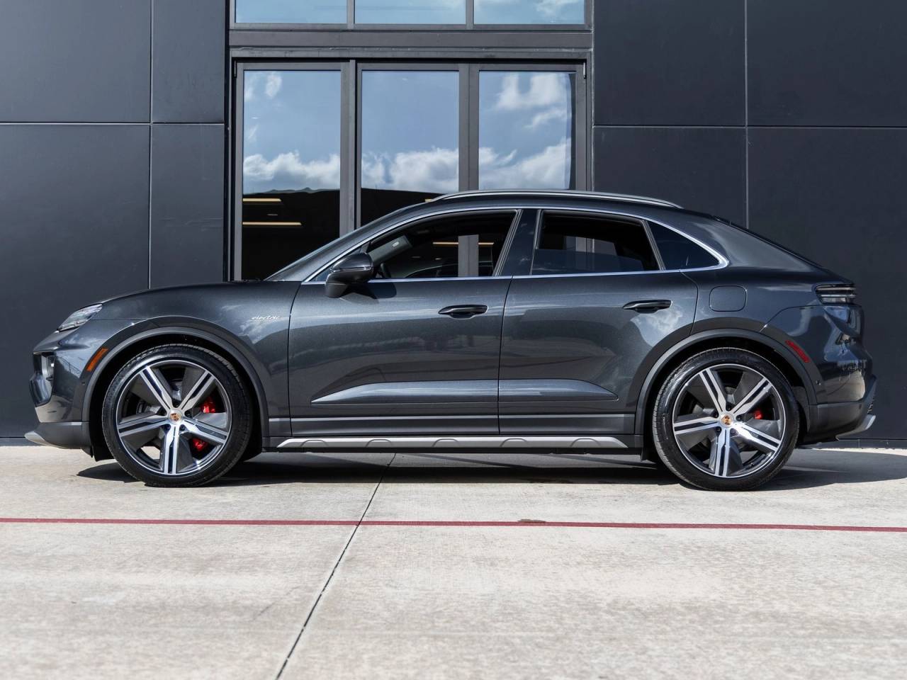 2025 Porsche Macan Electric Macan 4S Electric
