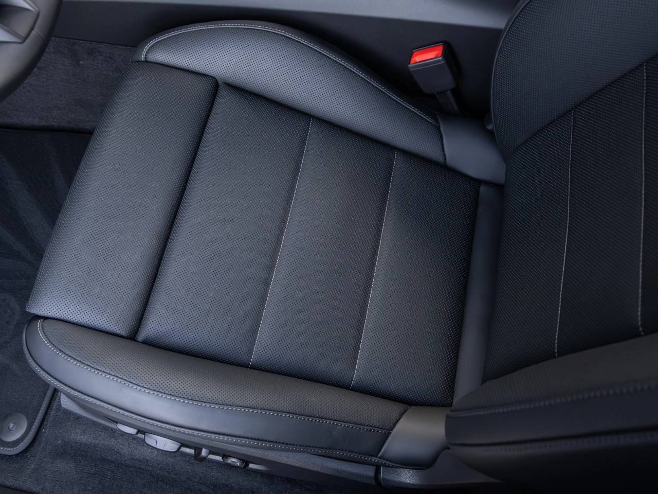 2025 Porsche Macan Electric Macan 4S Electric