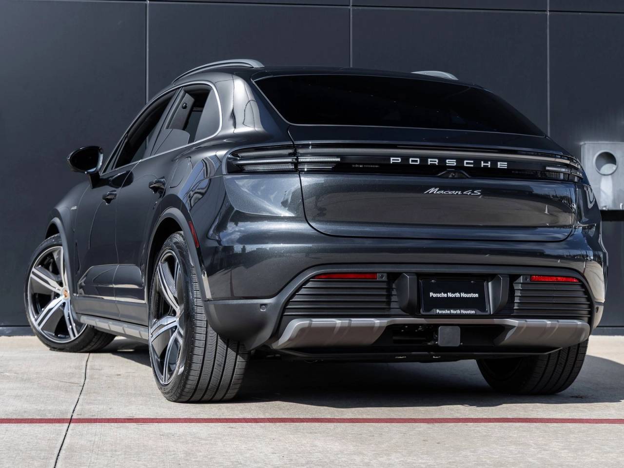 2025 Porsche Macan Electric Macan 4S Electric