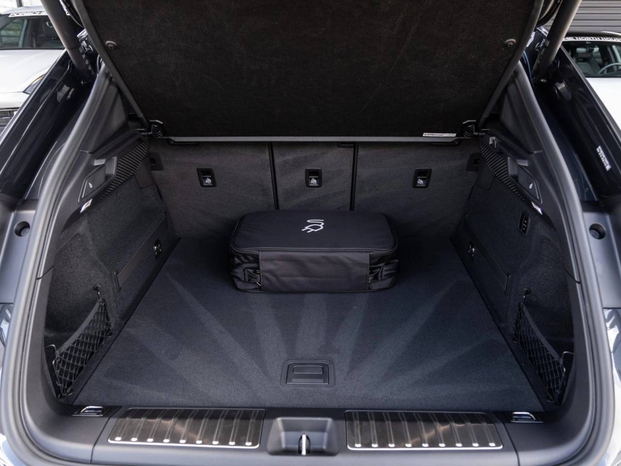 2025 Porsche Macan Electric Macan 4S Electric