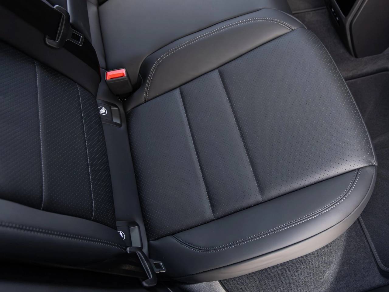 2025 Porsche Macan Electric Macan 4S Electric