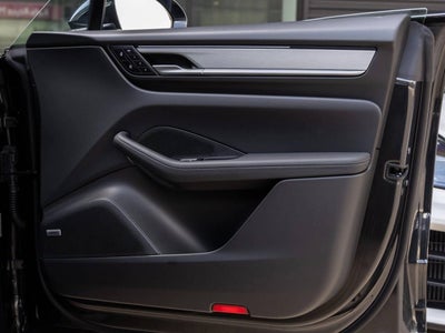 2025 Porsche Macan Electric Macan 4S Electric