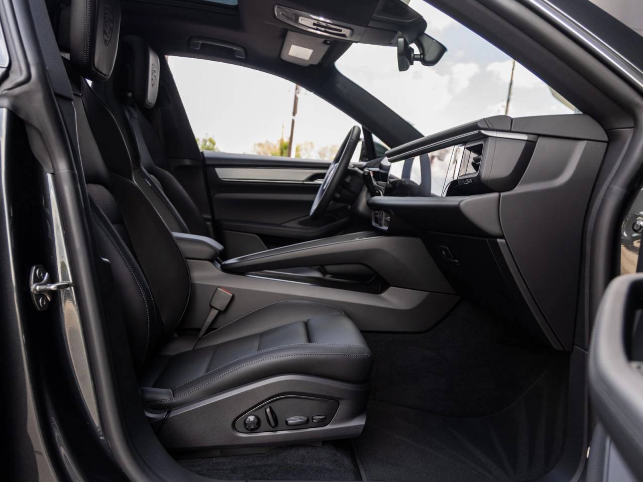 2025 Porsche Macan Electric Macan 4S Electric