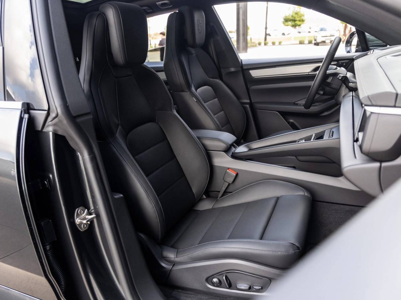 2025 Porsche Macan Electric Macan 4S Electric