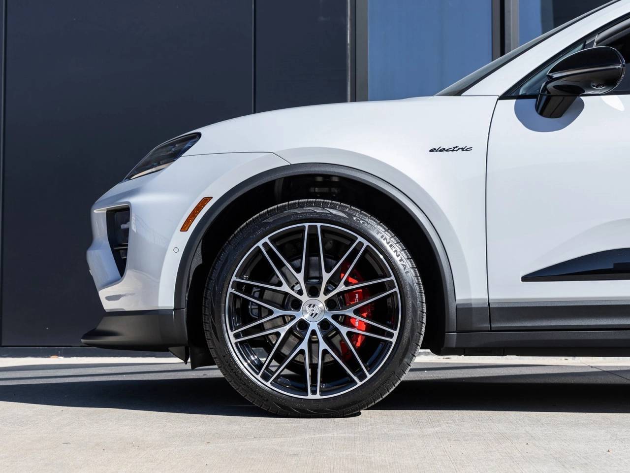 2025 Porsche Macan Electric Macan 4S Electric
