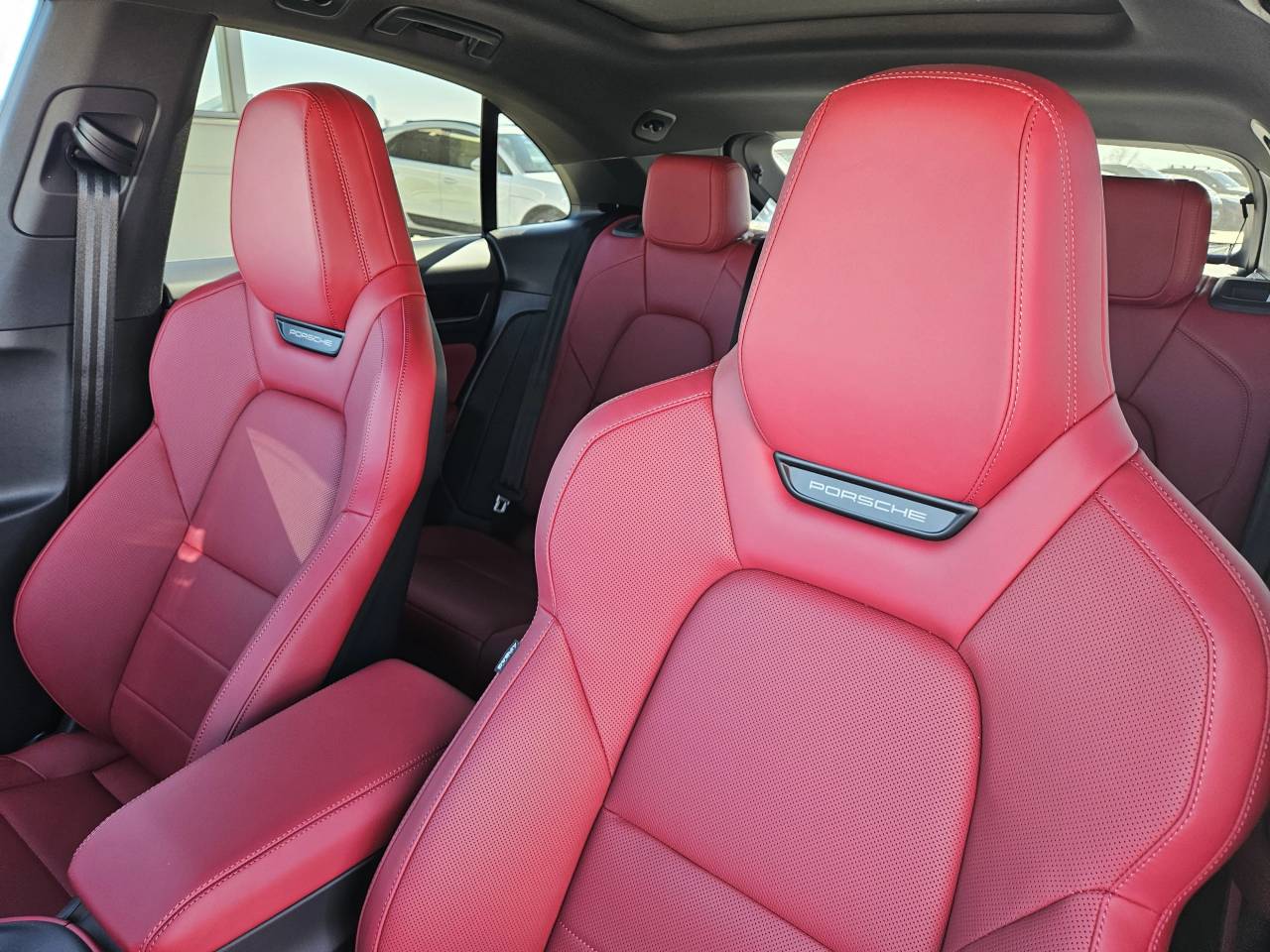 2025 Porsche Macan Electric Macan 4S Electric