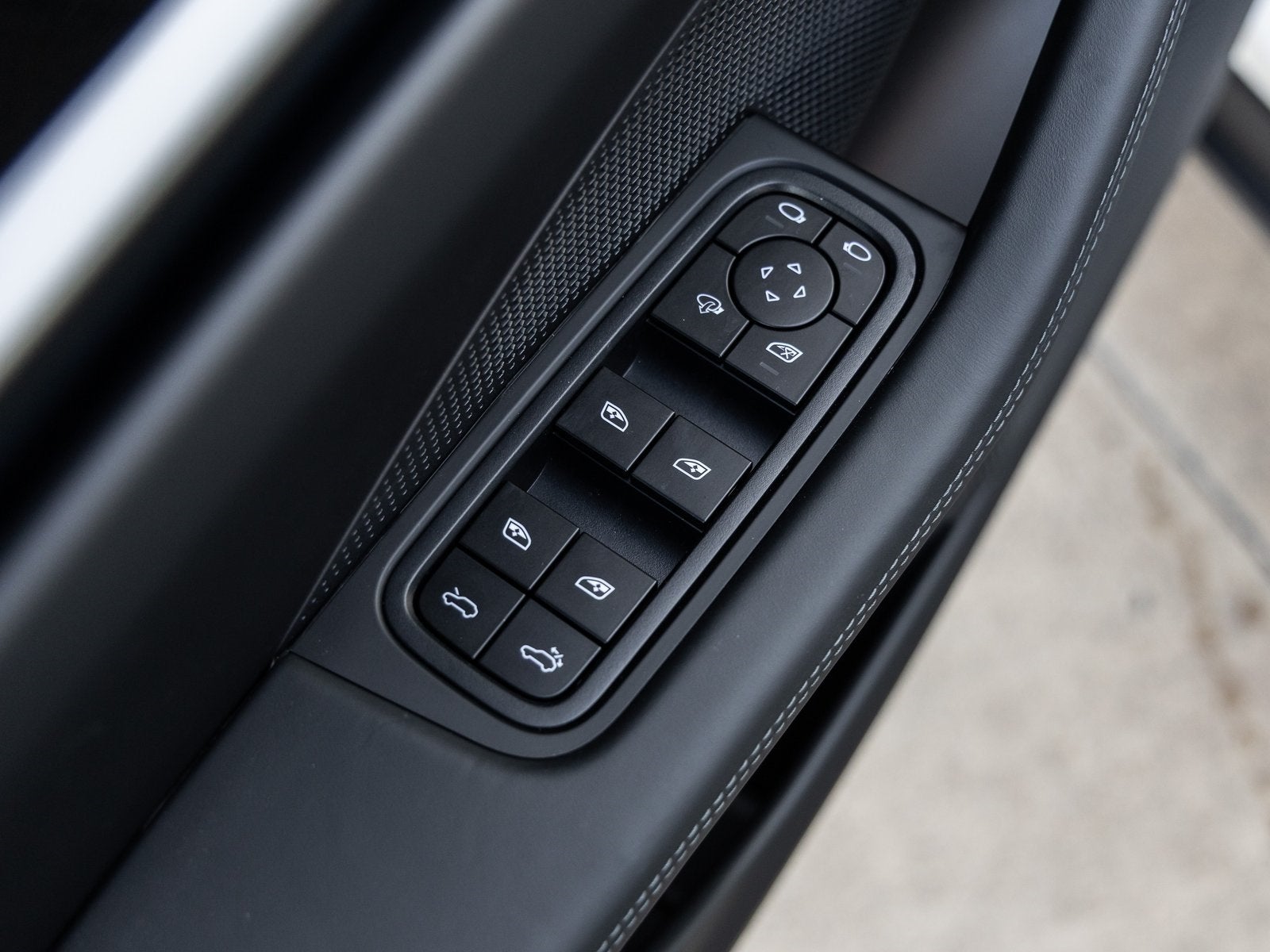 2025 Porsche Macan Electric Macan 4S Electric