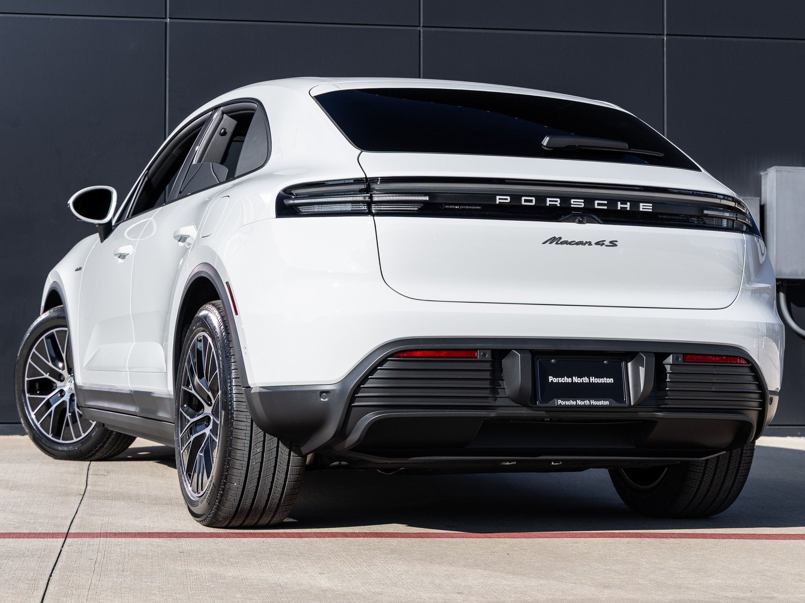 2025 Porsche Macan Electric Macan 4S Electric