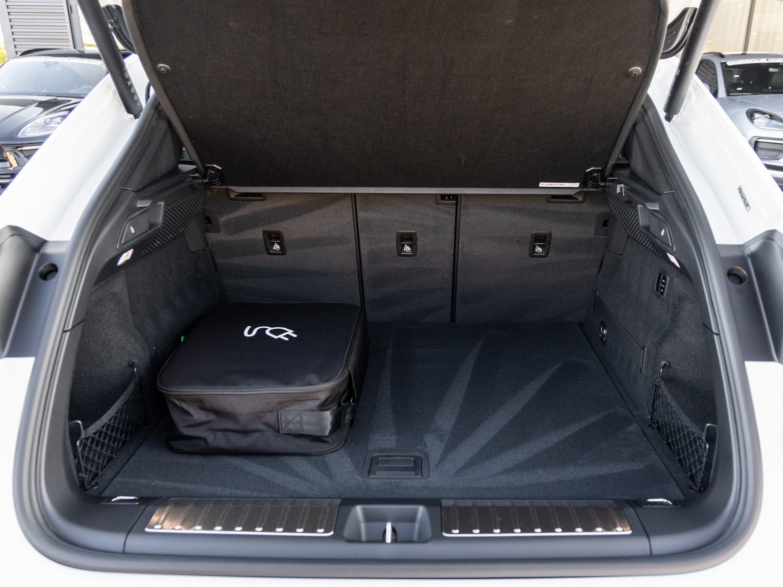 2025 Porsche Macan Electric Macan 4S Electric