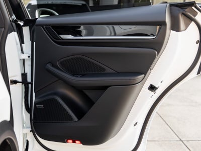 2025 Porsche Macan Electric Macan 4S Electric