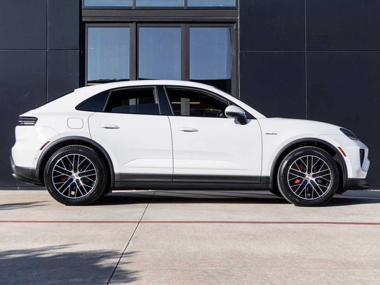 2025 Porsche Macan Electric Macan 4S Electric