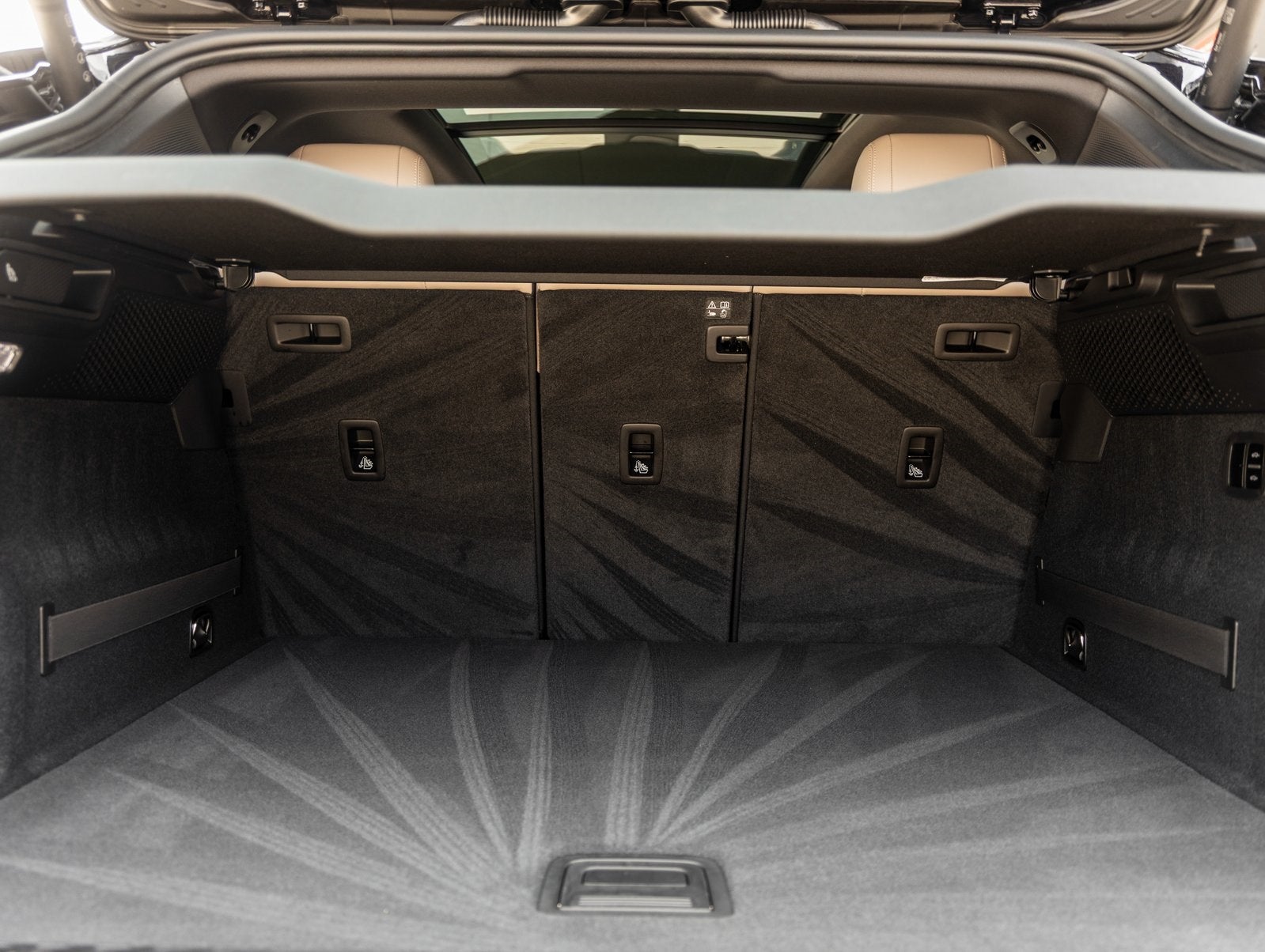 2025 Porsche Macan Electric Macan 4S Electric