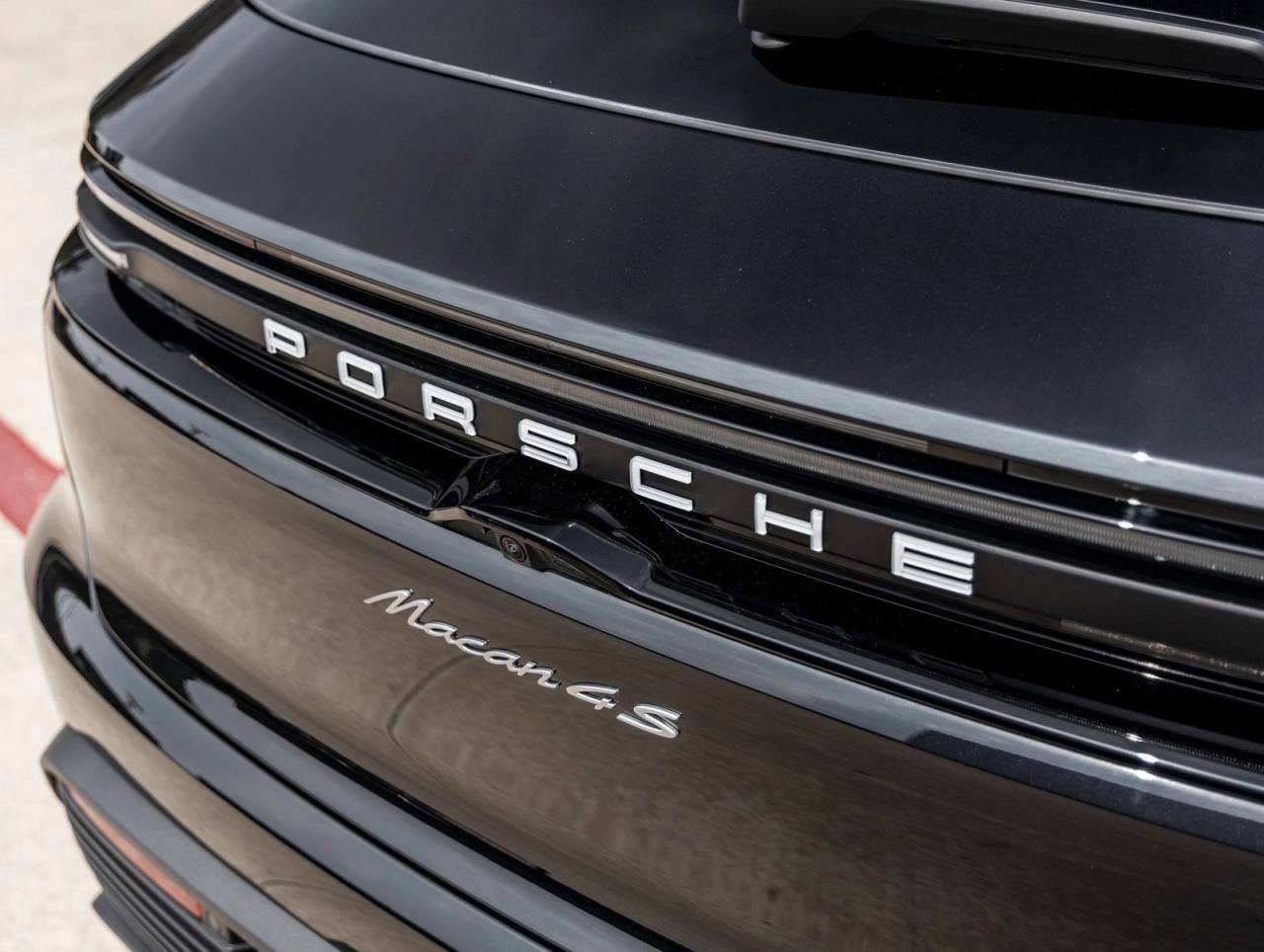 2025 Porsche Macan Electric Macan 4S Electric