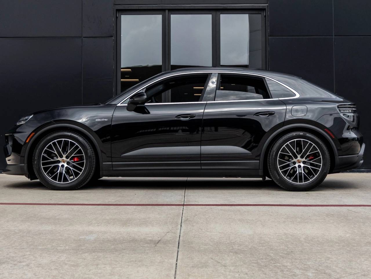 2025 Porsche Macan Electric Macan 4S Electric