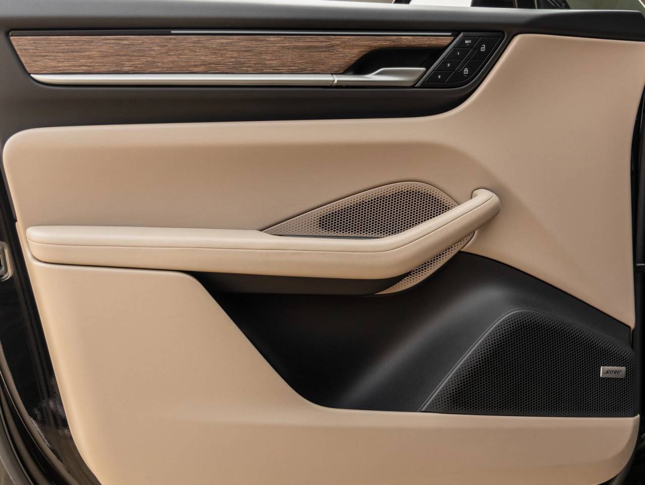 2025 Porsche Macan Electric Macan 4S Electric