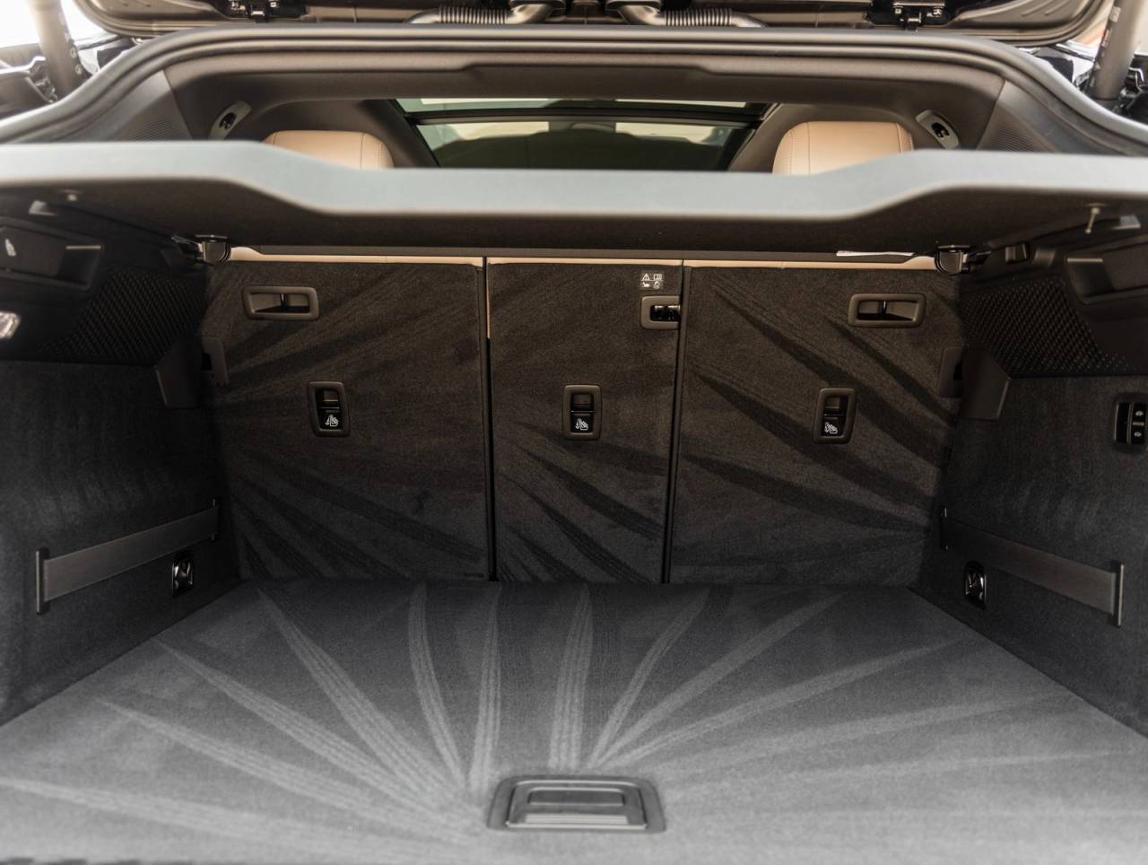 2025 Porsche Macan Electric Macan 4S Electric