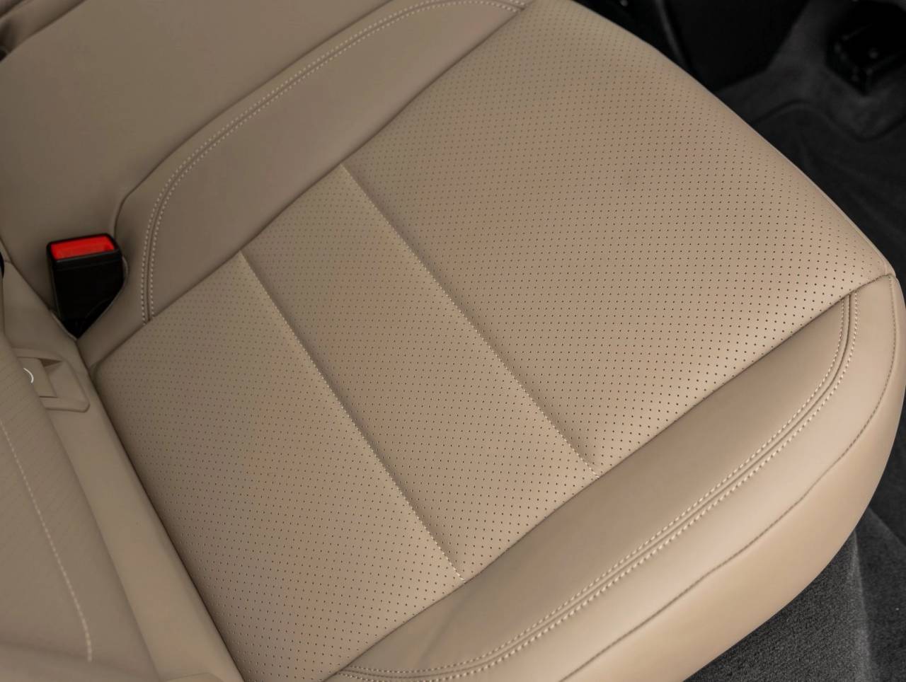 2025 Porsche Macan Electric Macan 4S Electric