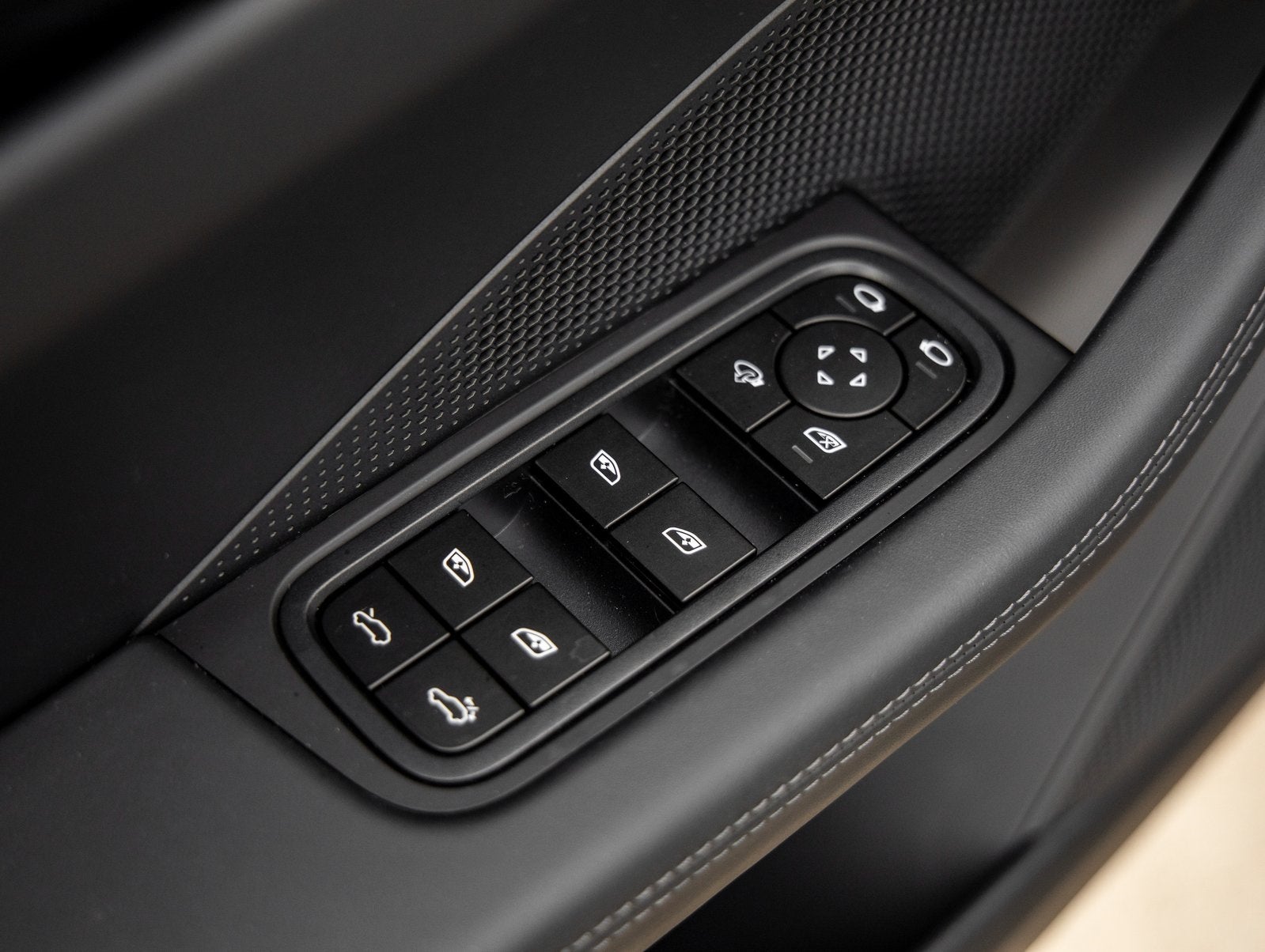 2026 Porsche Macan Electric Macan 4S Electric