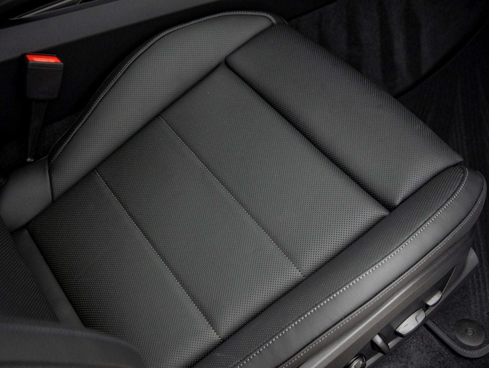 2026 Porsche Macan Electric Macan 4S Electric