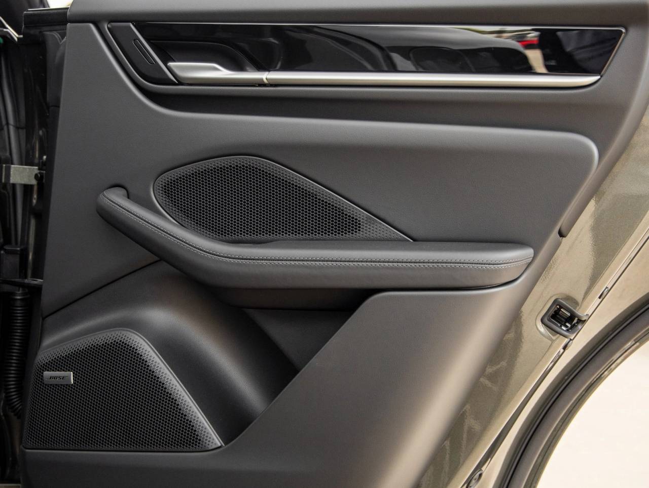 2026 Porsche Macan Electric Macan 4S Electric