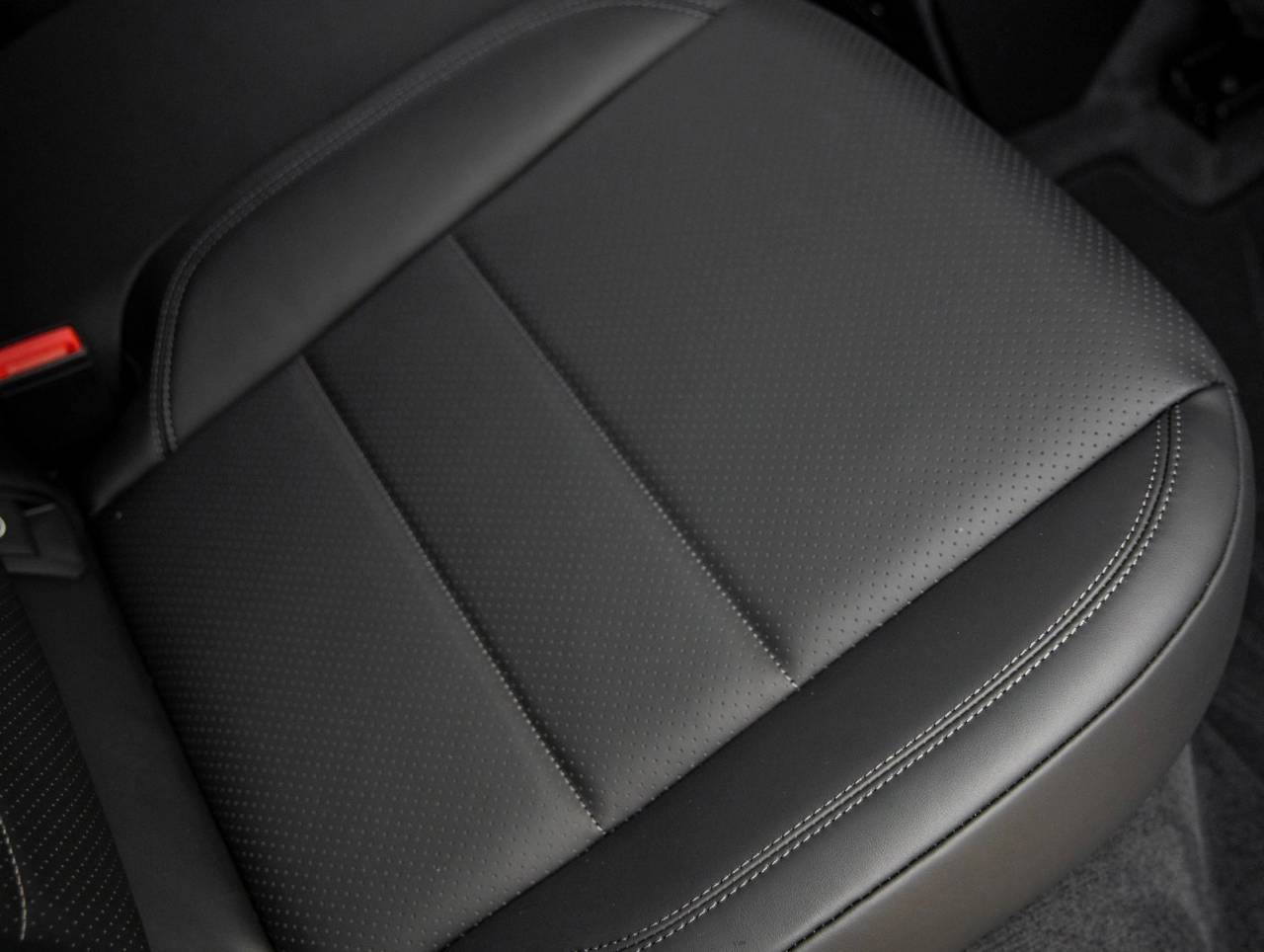 2026 Porsche Macan Electric Macan 4S Electric