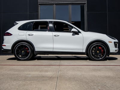 2018 Porsche Cayenne Cayenne Turbo