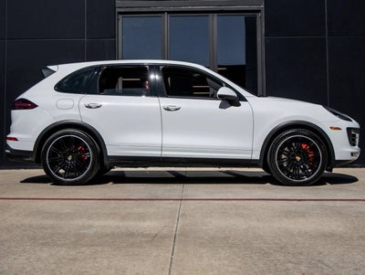 2018 Porsche Cayenne Cayenne Turbo