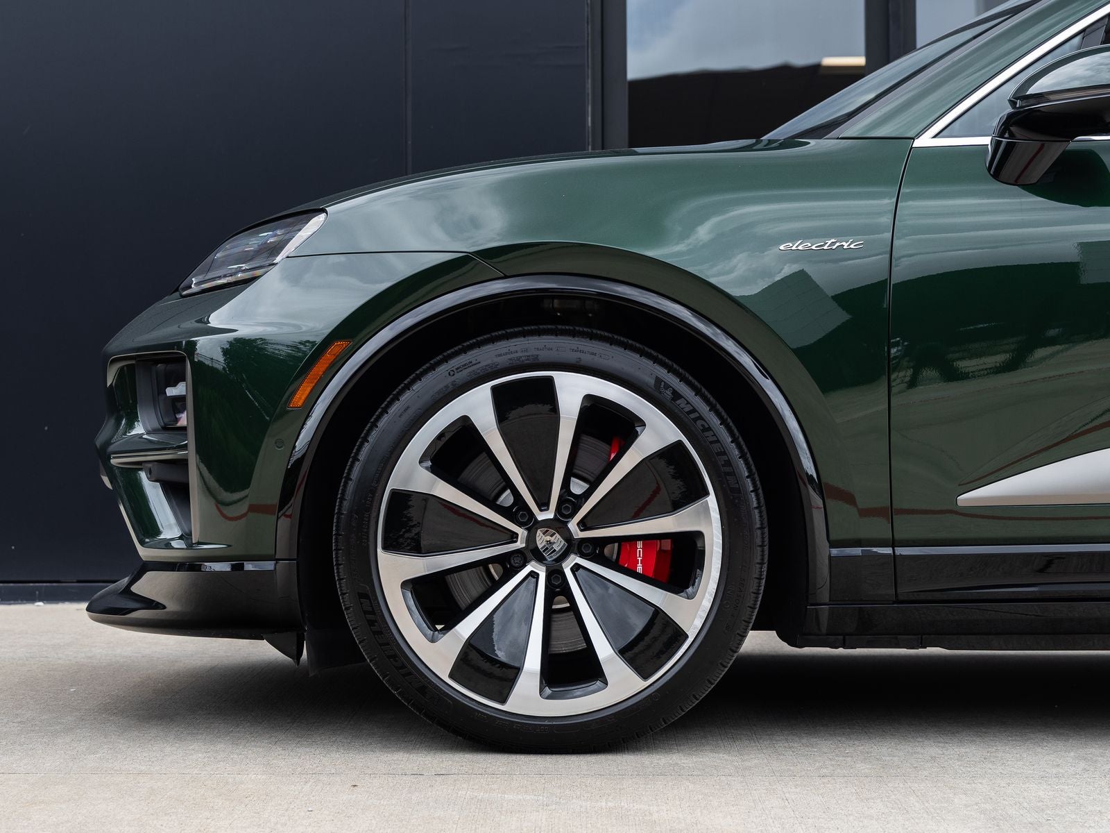2024 Porsche Macan Turbo Electric