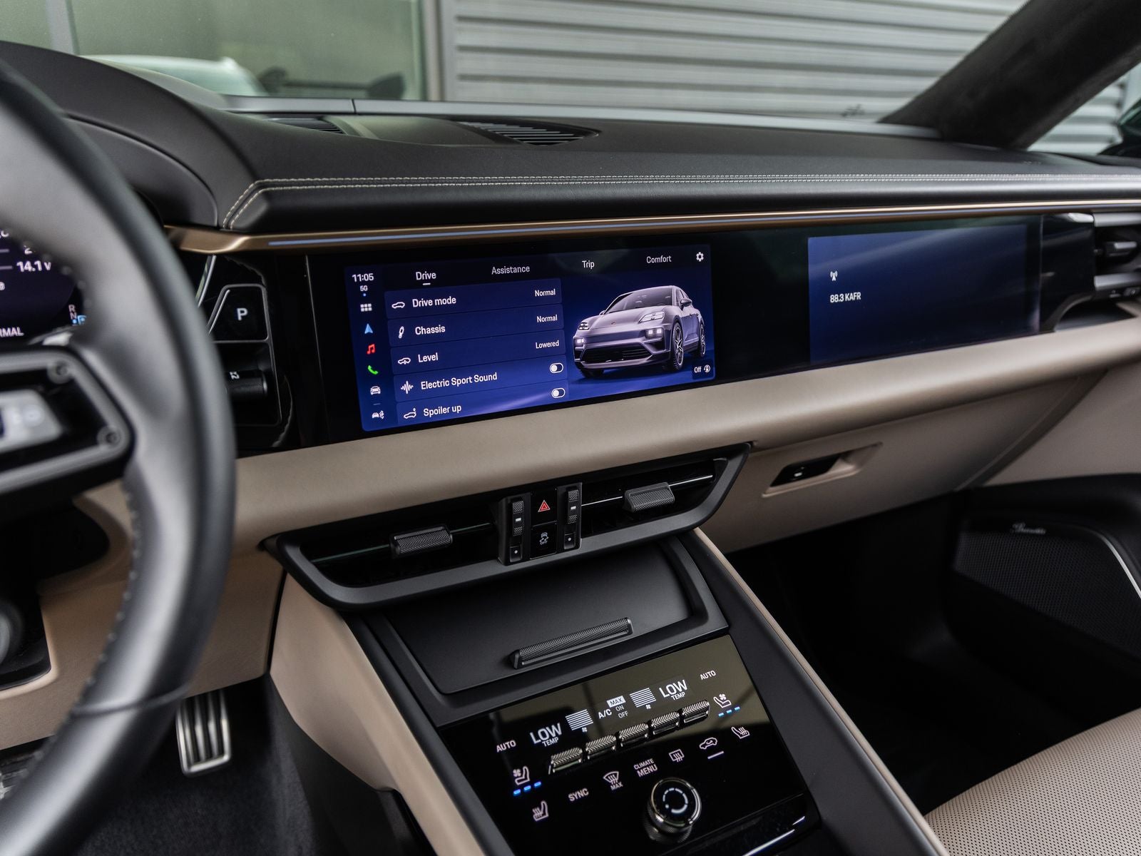 2024 Porsche Macan Turbo Electric