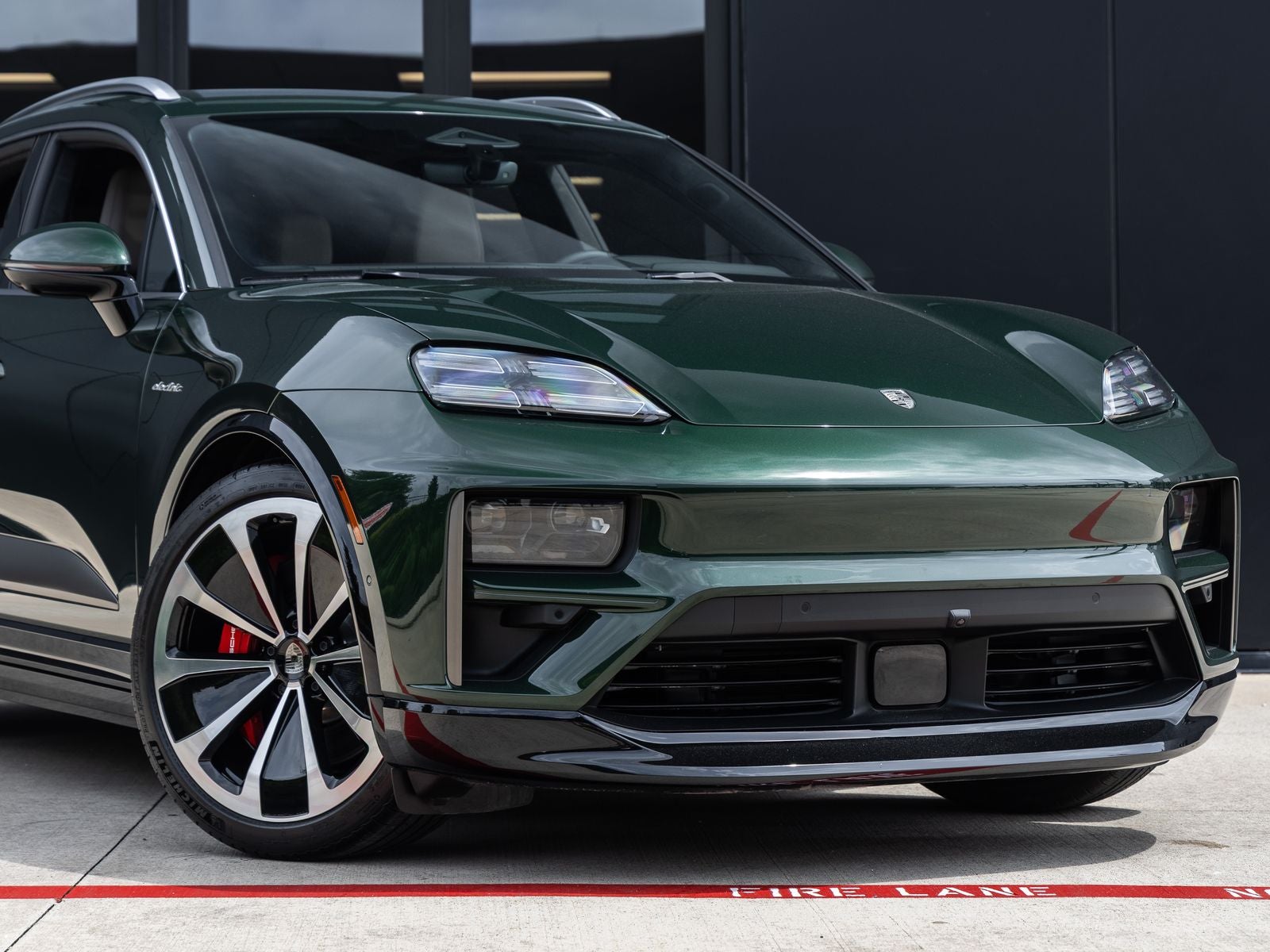 2024 Porsche Macan Turbo Electric