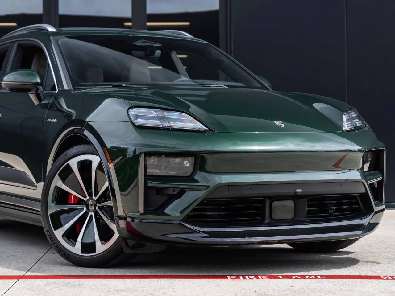 2024 Porsche Macan Turbo Electric